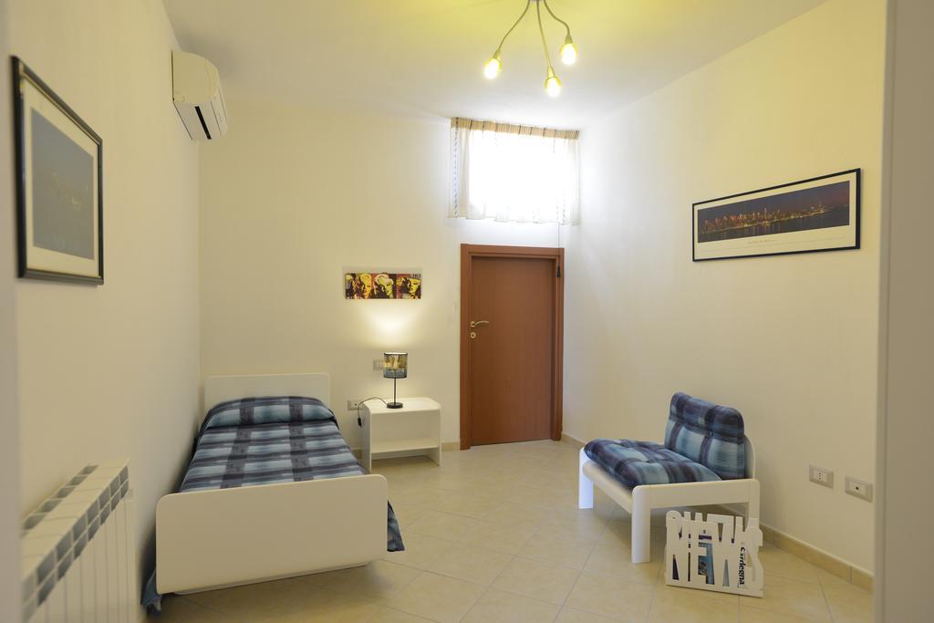 Nit i Dia Guest House Alghero Chambre photo